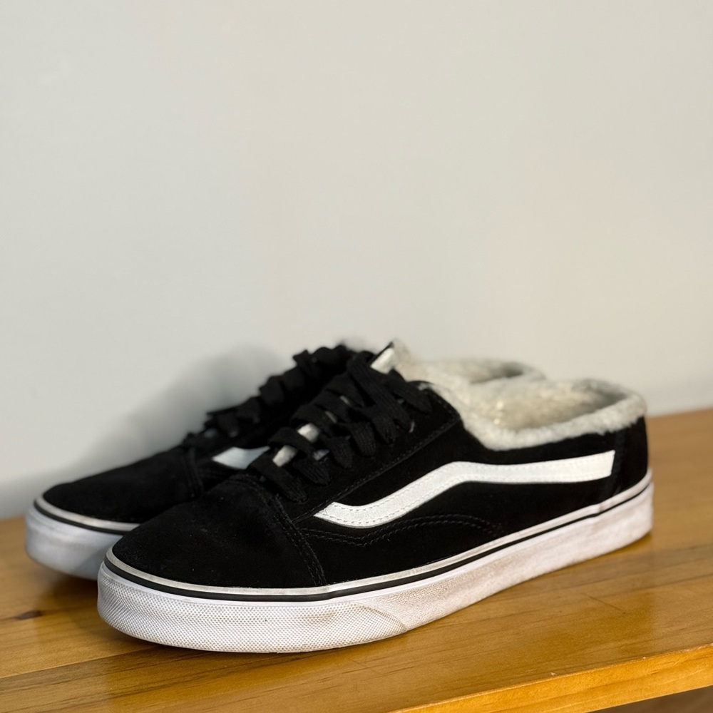 Vans Old Skool Sherpa lined suede mules
